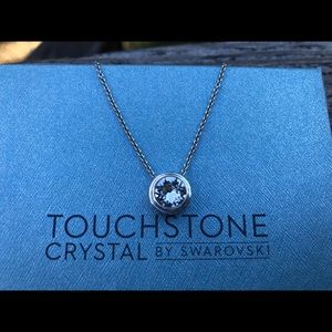 Melrose Slide Necklace - Brand New